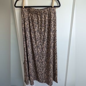 UNIQLO elastic waist floral midi skirt